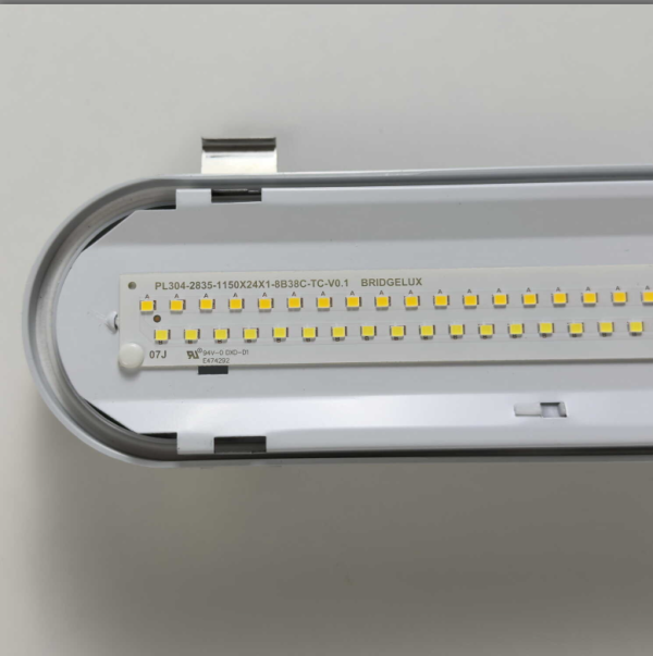 Світильник лінійний Led Rayfor WL01 1200мм 40W 6400Lm 3CCT IP66 Philips 3р