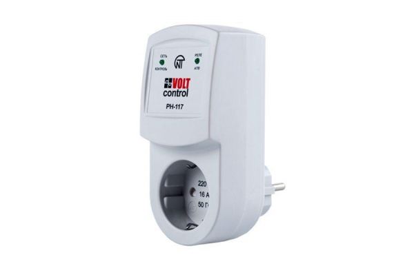 Реле напряжения в розетку 16А Volt Control Новатэк РН-117