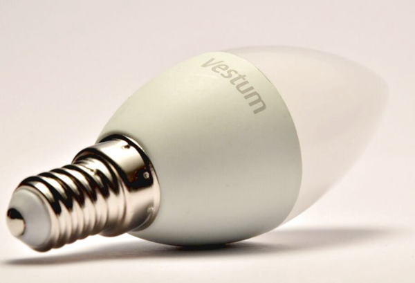 Лампа LED Vestum C37 6W 4100K 220V E14