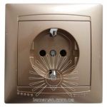Розетка с заземлением золото Sakura Lemanso LMR1221