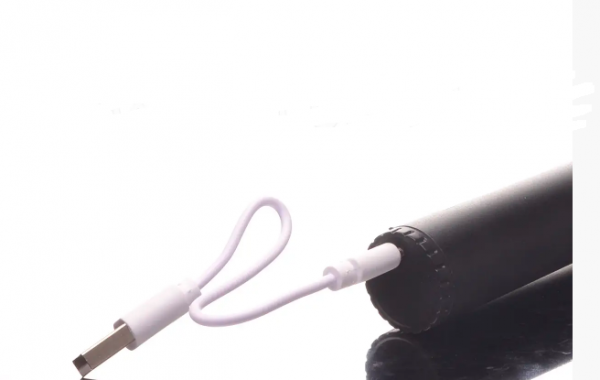 LED ліхтар ручний акумуляторний BL-C63