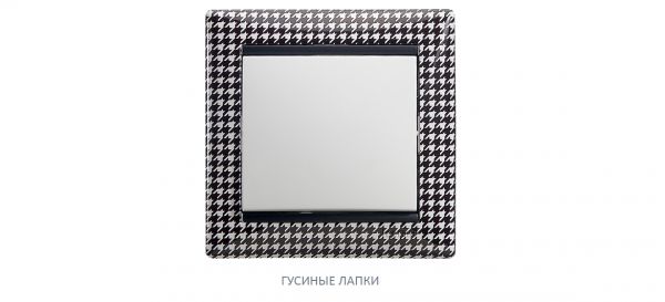Рамка 1п гусячі лапки Valena Legrand 770420