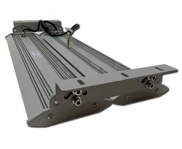 Светодиодный промышленный светильник 200W 6200K IP65 Velmax V-LHB-2006